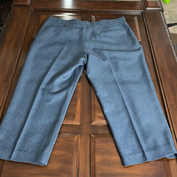Action Slacks by Levis Strauss & Co Dress/Casual Pant size 40x24 - Picture 5 of 10
